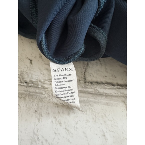 Spanx AirEssentials Turtleneck Tunic Top Women's Size M Green - Picture 5 of 8